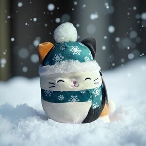 2022 NWT Squishmallow HOLIDAY CHRISTMAS Cam the Cat 7.5” Fuzzy Hat and Scarf